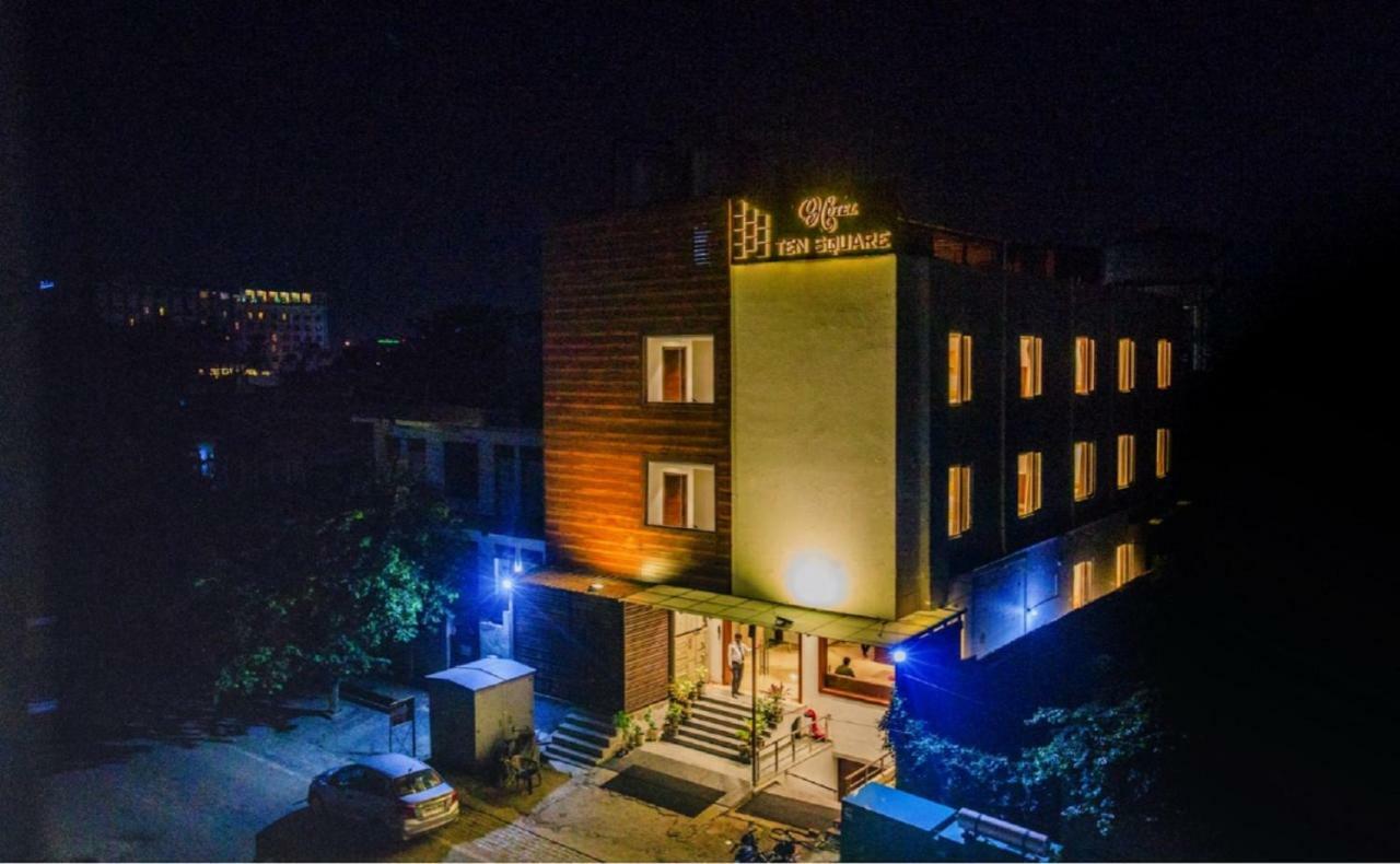 400кв.м. 21 спалень, 21 окремих ванних Будинок в Таджгандж Агра Екстер'єр фото